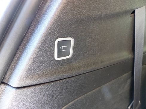 Used 2026 Chrysler Pacifica Select FWD image 45