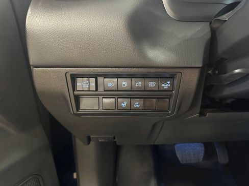 Used 2024 Toyota Tundra Limited AWD/4WD image 24