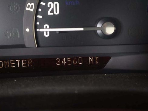Used 2004 Cadillac XLR RWD image 32