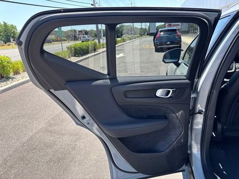 Used 2025 Volvo XC40 B5 Plus AWD/4WD image 16