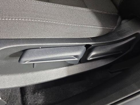 Used 2023 Honda CR-V LX image 33