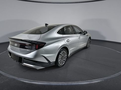 Certified 2025 Hyundai Sonata SEL FWD image 8