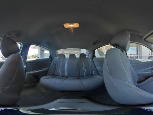 Used 2026 Hyundai Elantra Hybrid FWD image 42