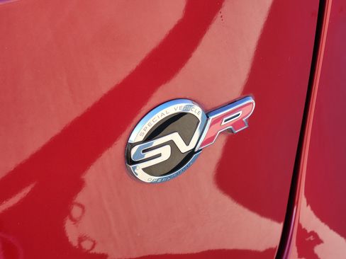 Used 2020 Jaguar F-PACE SVR image 11