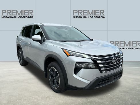 New 2025 Nissan Rogue SV image 3