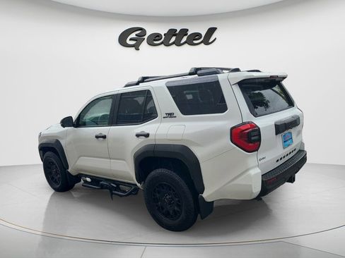 Used 2025 Toyota 4Runner TRD Off-Road Premium AWD/4WD image 3