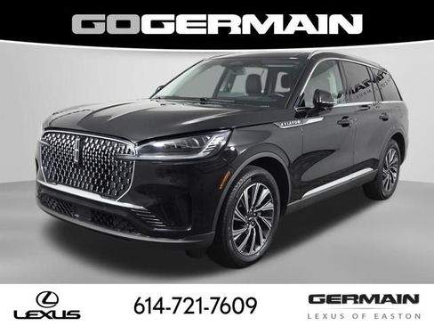 Used 2025 Lincoln Aviator AWD image 1