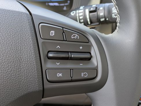 New 2026 Hyundai Venue SEL FWD image 21