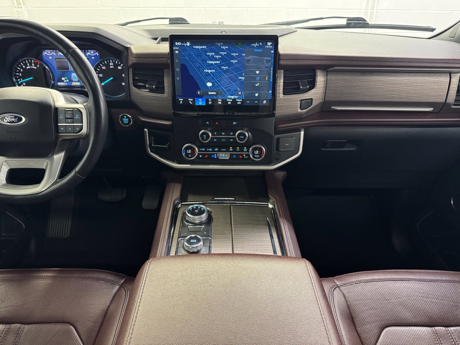 Used 2024 Ford Expedition Max Limited AWD/4WD image 19