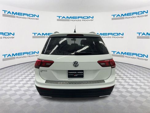 Used 2019 Volkswagen Tiguan SE w/ Panoramic Sunroof Package FWD image 4