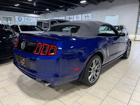 Used 2013 Ford Mustang GT w/ Brembo Brake Pkg RWD image 8
