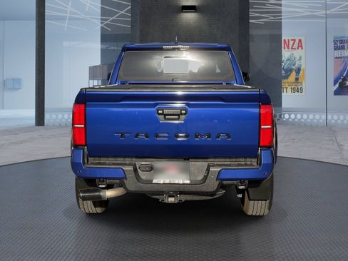 Used 2024 Toyota Tacoma TRD Sport w/ TRD Sport Upgrade Package RWD image 5