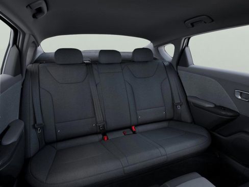 New 2026 Kia K4 LXS image 16