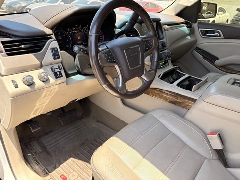 Used 2016 GMC Yukon Denali w/ Open Road Package AWD/4WD image 10