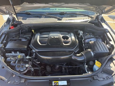 Used 2017 Jeep Grand Cherokee Limited image 5