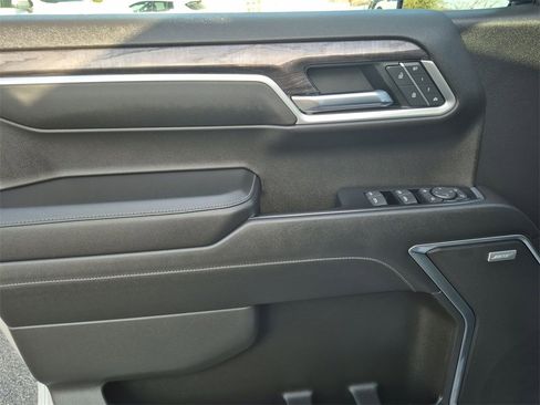 Used 2022 Chevrolet Silverado 1500 LTZ image 20