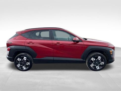 Used 2025 Hyundai Kona SEL AWD/4WD image 4