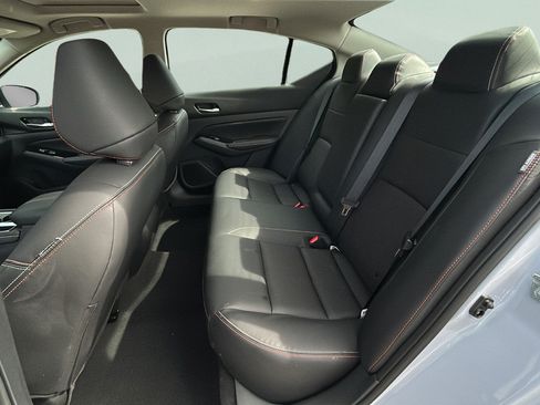 Used 2025 Nissan Altima 2.5 SR w/ SR Premium Package FWD image 14