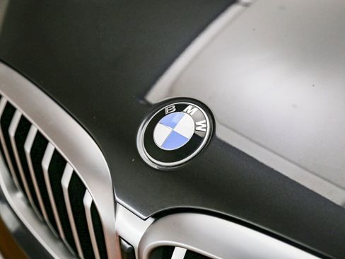 Certified 2023 BMW X3 sDrive30i w/ Convenience Package RWD image 9