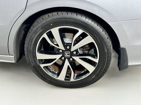 Used 2019 Honda Odyssey Elite image 9
