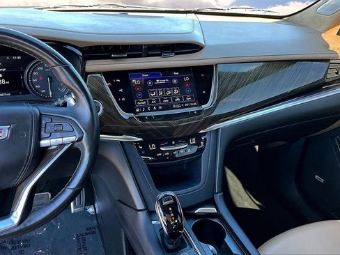 Certified 2023 Cadillac XT6 Sport w/ Platinum Package image 9