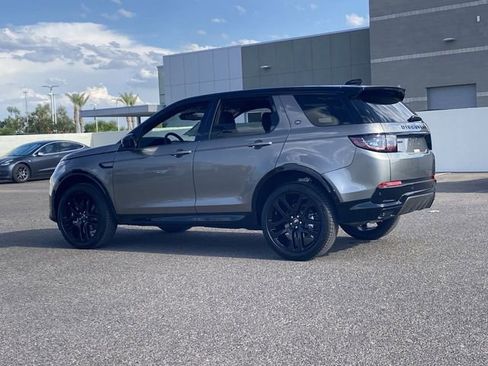 Used 2025 Land Rover Discovery Sport Dynamic SE image 18