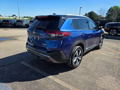 Used 2023 Nissan Rogue SL AWD/4WD image 4