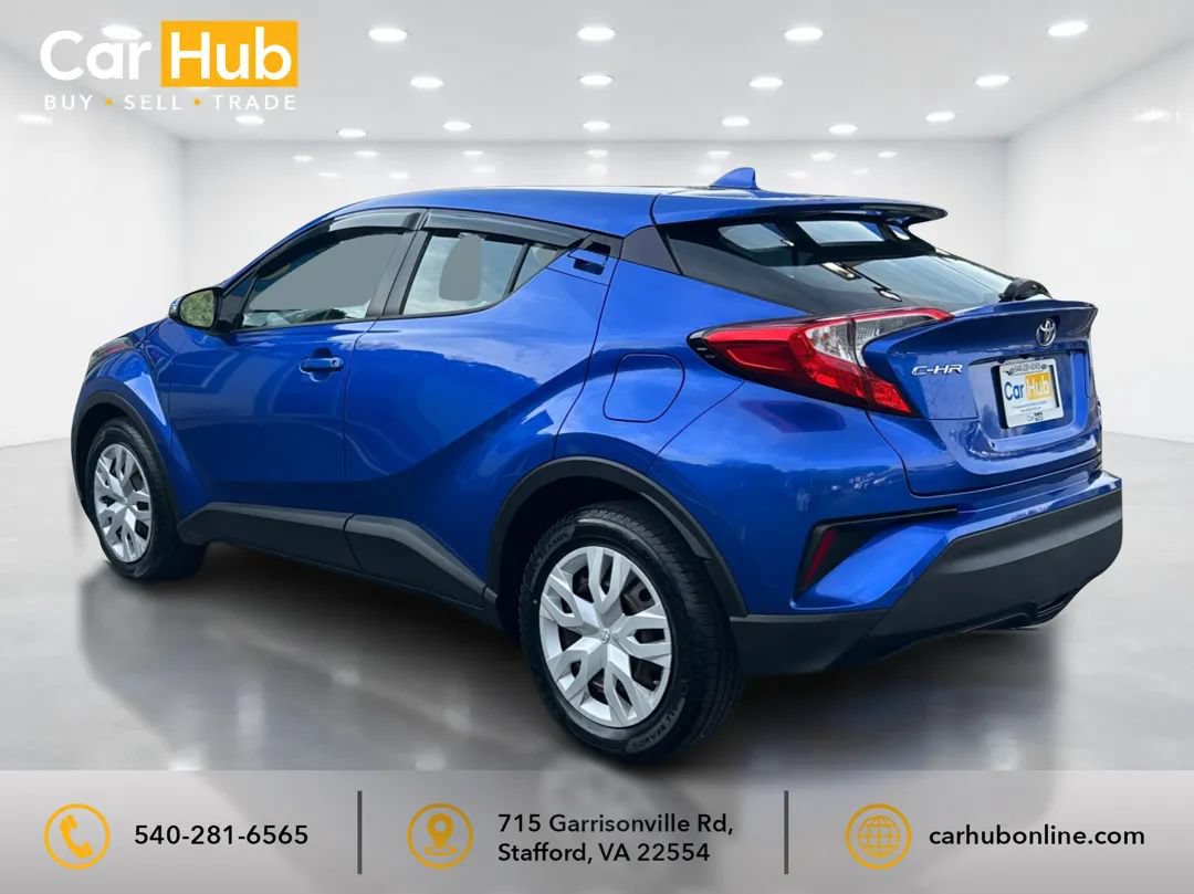 Used 2020 Toyota C-HR LE FWD image 4