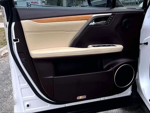 Used 2019 Lexus RX 350L image 26