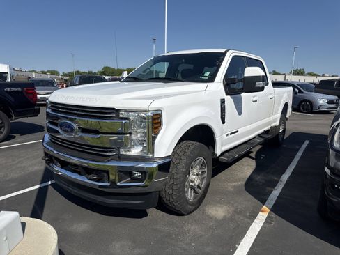 Used 2018 Ford F250 Lariat w/ Lariat Ultimate Package AWD/4WD image 1