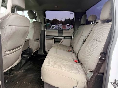Used 2020 Ford F550 4x4 Crew Cab Super Duty w/ XLT Value Package image 16