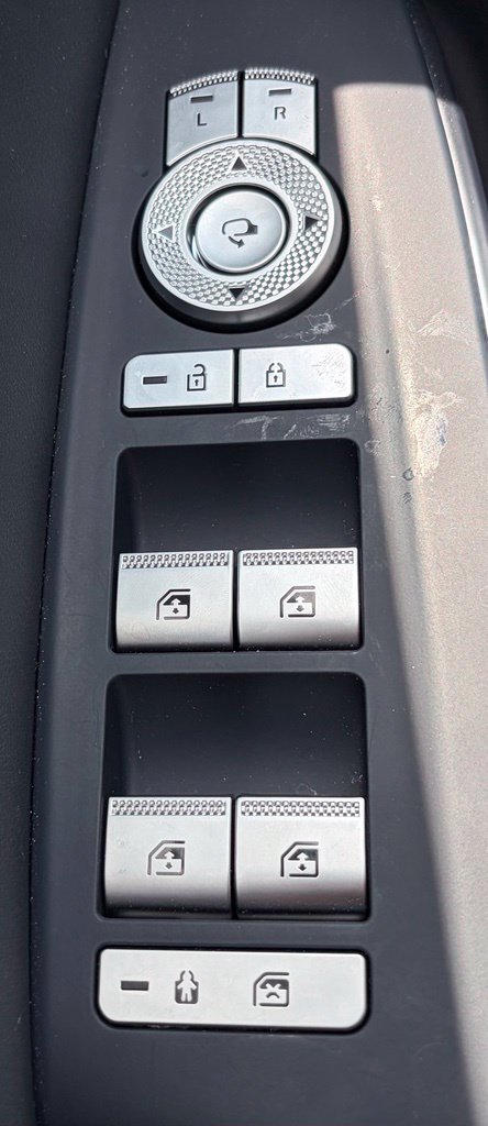 Certified 2026 Genesis GV70 2.5T Sport Prestige AWD/4WD image 17