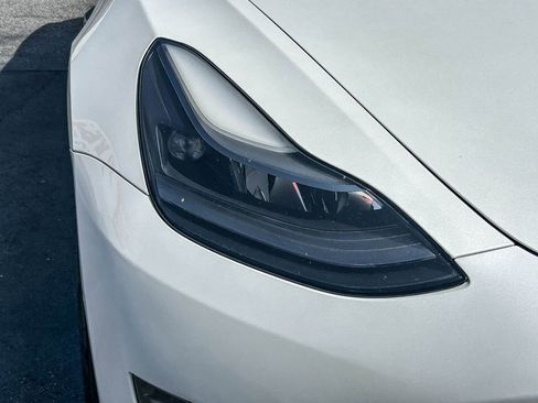 Used 2022 Tesla Model 3 Performance image 5