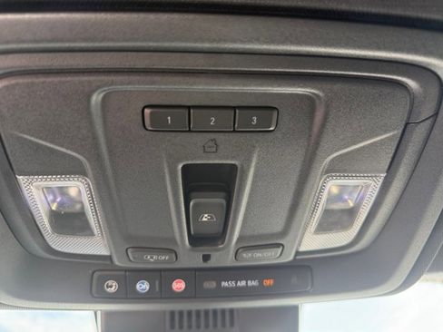 Used 2025 GMC Sierra 1500 AT4 w/ AT4 Premium Package AWD/4WD image 26