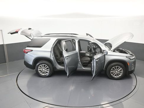 Used 2023 Chevrolet Traverse LT FWD image 61