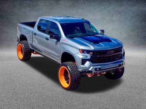 Used 2025 Chevrolet Silverado 1500 LT Trail Boss AWD/4WD image 16