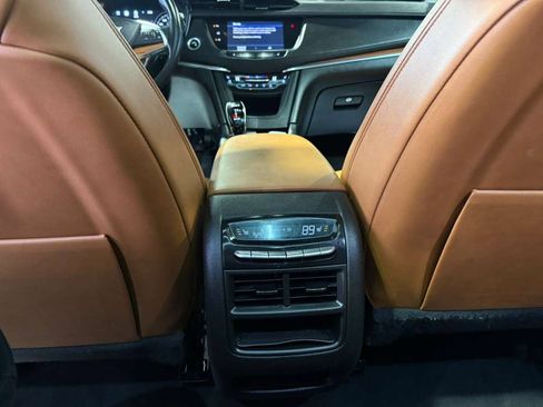 Used 2022 Cadillac XT5 Premium Luxury w/ Technology Package image 21