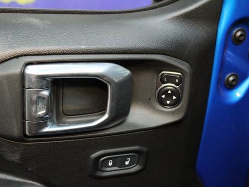 Used 2024 Jeep Wrangler Sport image 14