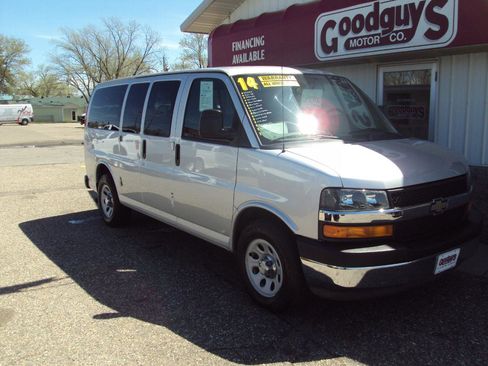Used 2014 Chevrolet Express 1500 LT w/ LT Preferred Equipment Group AWD/4WD image 2
