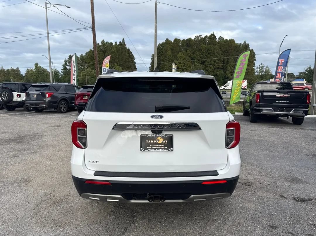 Used 2021 Ford Explorer XLT w/ Equipment Group 202A RWD image 6