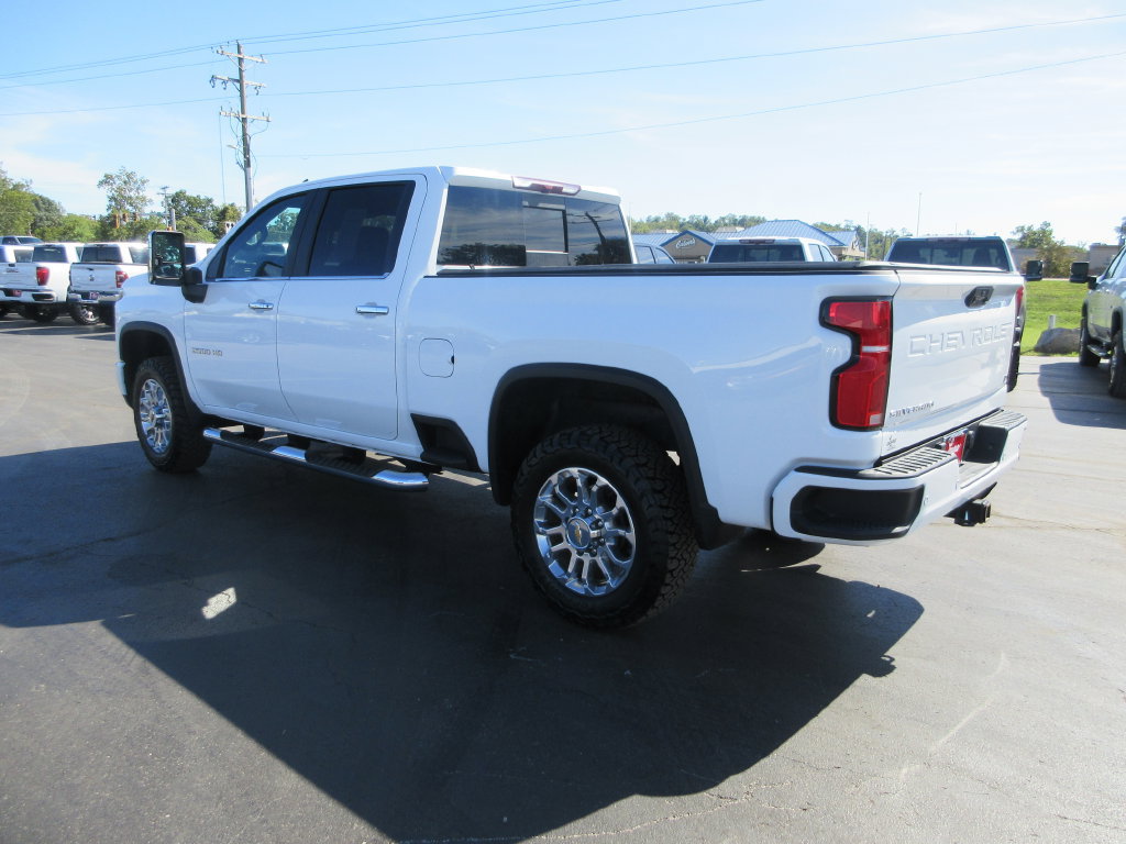 Certified 2025 Chevrolet Silverado 2500 LT w/ Z71 Chrome Sport Edition AWD/4WD image 11