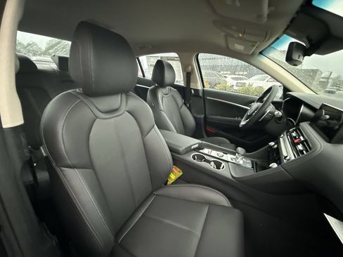 Used 2026 Genesis G70 2.5T Prestige RWD image 30