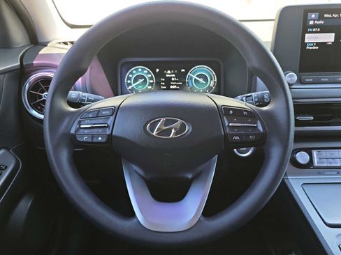 Used 2023 Hyundai Kona SE image 19