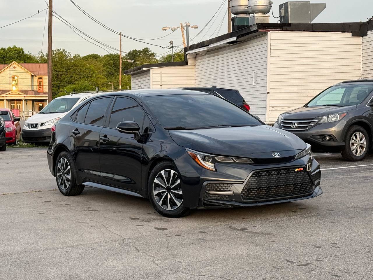 Used 2021 Toyota Corolla SE FWD image 3