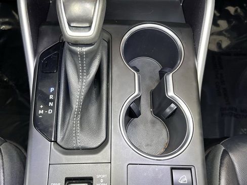 Certified 2023 Toyota Highlander XLE image 42