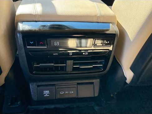 Certified 2025 Acura MDX SH-AWD image 27