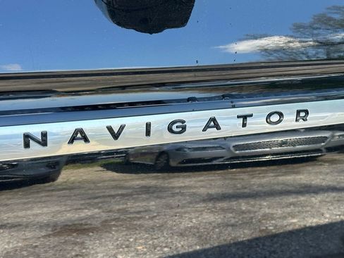 New 2026 Lincoln Navigator Reserve AWD/4WD image 27