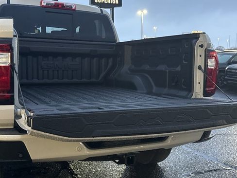 New 2026 GMC Canyon Elevation w/ Convenience Package image 11