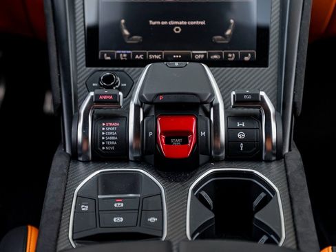 Used 2024 Lamborghini Urus S image 19