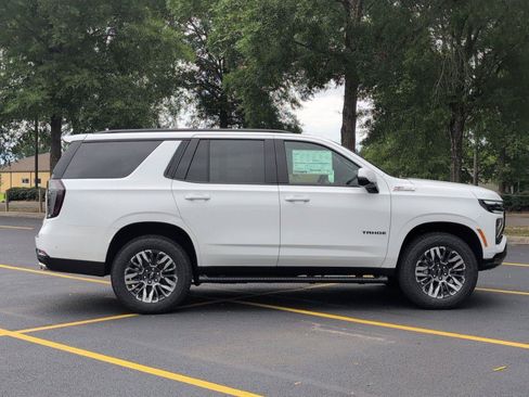 New 2026 Chevrolet Tahoe Z71 w/ Comfort Package AWD/4WD image 14